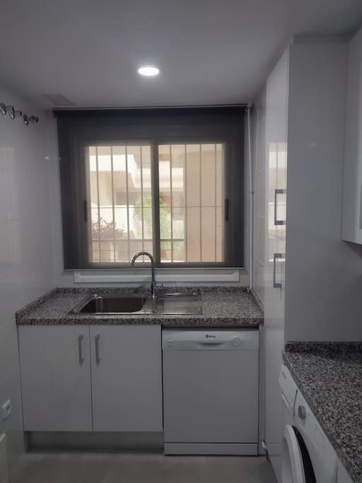 מארבלה Sunny Guadalmina Apartment מראה חיצוני תמונה