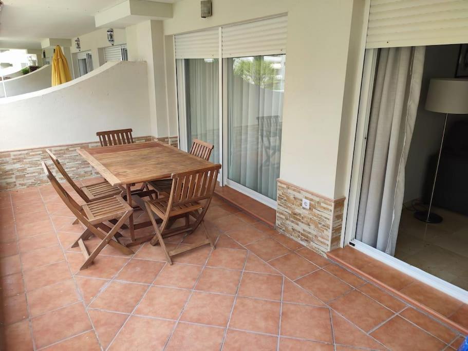 מארבלה Sunny Guadalmina Apartment מראה חיצוני תמונה